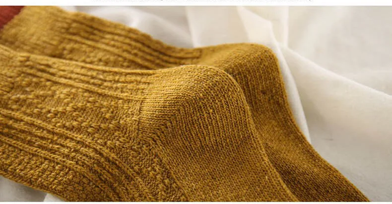 წინდა STOCK - ფოტო 4